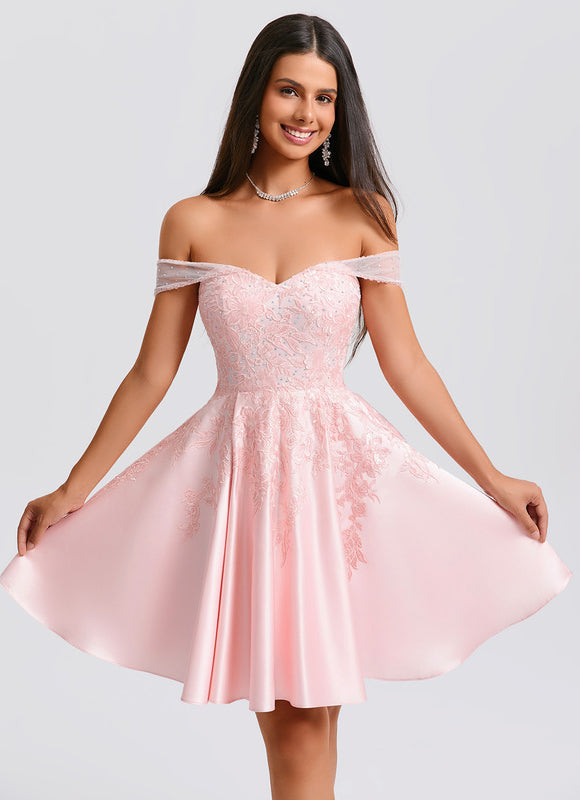 Robe Chic Satin Rose Appliquée