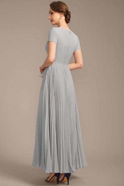 Robe Chic Plissée Sophistiquée - gallery 6