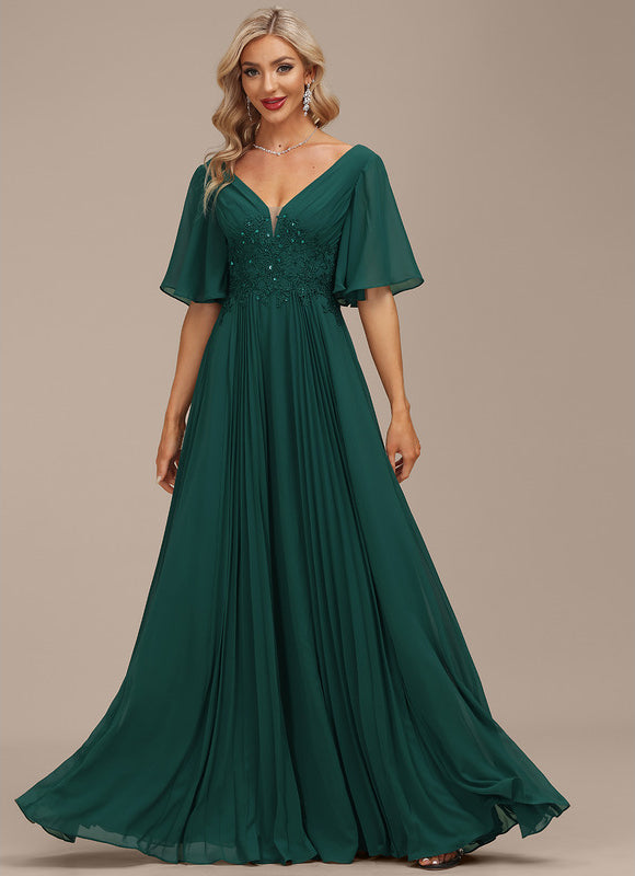 Robe Chic Émergence Élégante