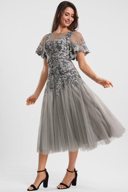 Robe Chic Élégance Éthérée - gallery 3