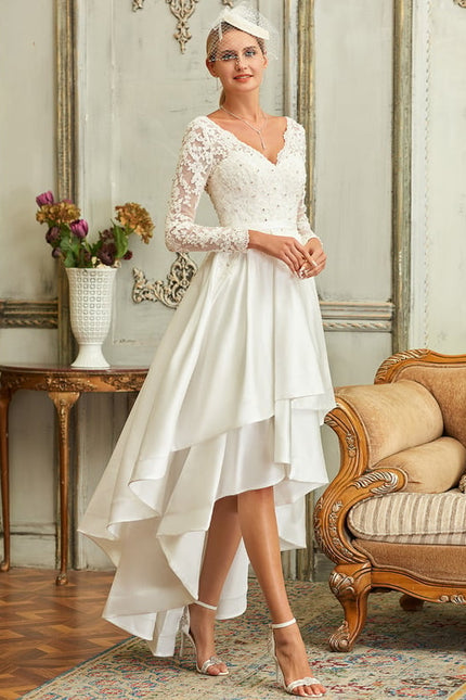 Robe Chic Élégance Satinée Asymétrique