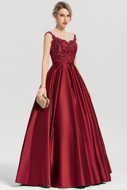 Robe Chic Rouge Opulent - gallery 3