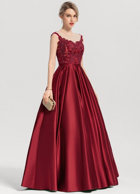 Robe Chic Rouge Opulent - gallery 3