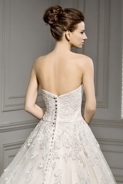 Robe Chic Blanc Élégant Avec Traîne - gallery 7