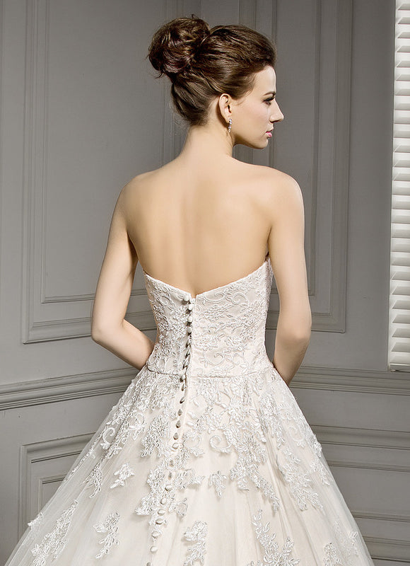Robe Chic Blanc Élégant Avec Traîne - gallery 7