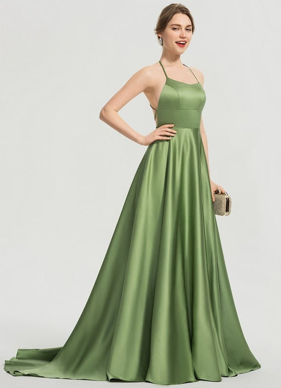 Robe Chic Verte Satinée Avec Traîne - gallery 2