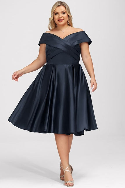 Robe Chic Bleu Marine Satinée - gallery 9