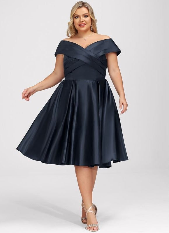 Robe Chic Bleu Marine Satinée - gallery 9