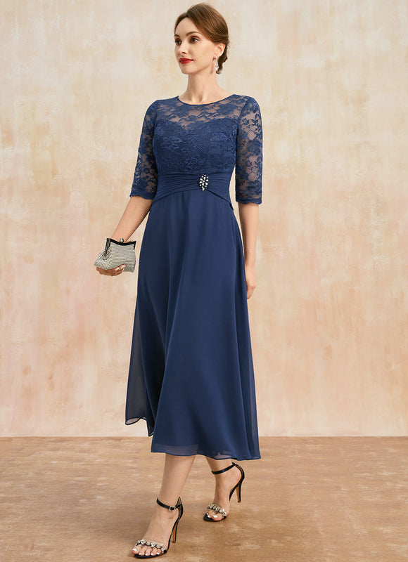 Robe Chic Marine Dentelle - gallery 4