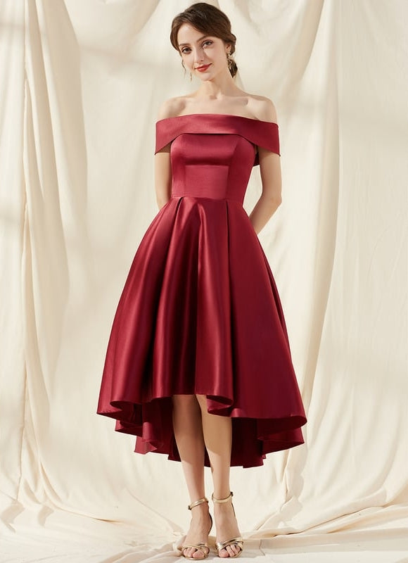 Robe Chic Rouge Satiné Élégant - gallery 1