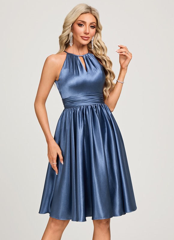 Robe Satin Chic - gallery 1