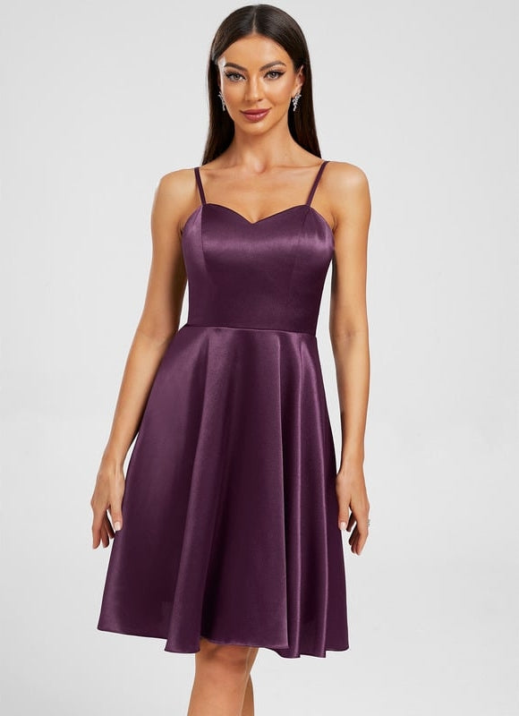 Robe Chic Satinée Courte - gallery 5