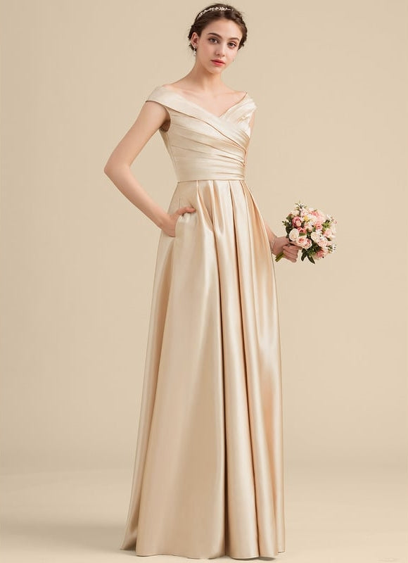 Robe Chic Satin Bordeaux Ajustée - gallery 1