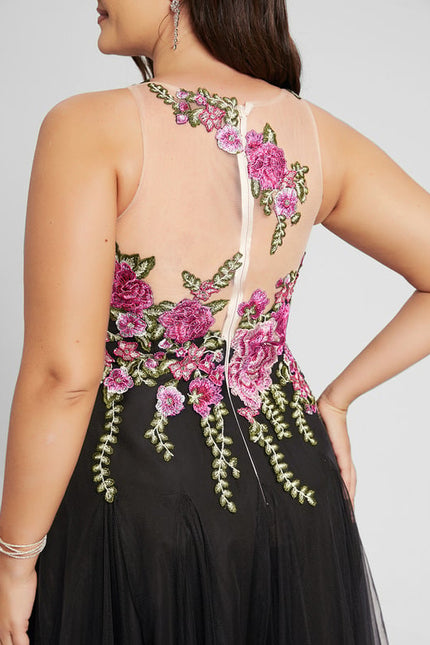 Robe Chic Noire Avec Fleurs Brodées - gallery 8