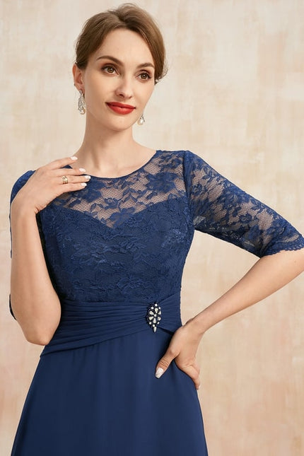 Robe Chic Marine Dentelle - gallery 1