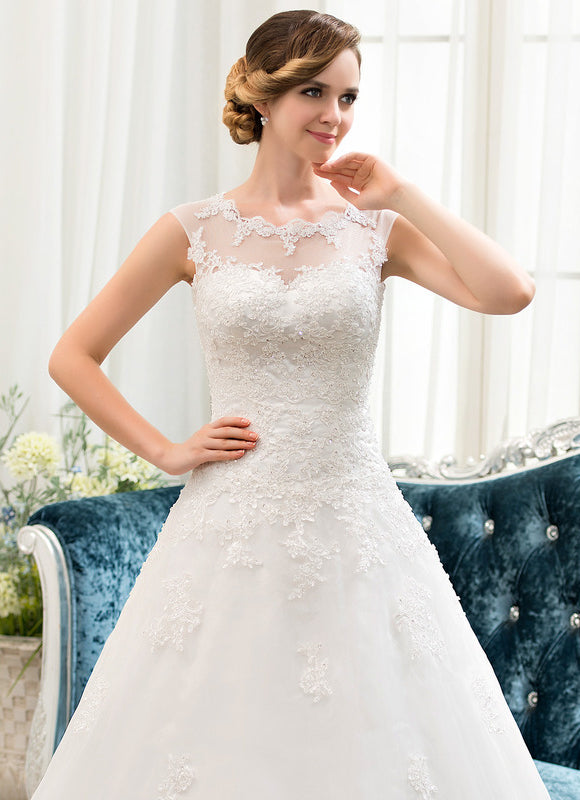 Robe Chic Blanche Traîne Dentelle Élégante - gallery 7