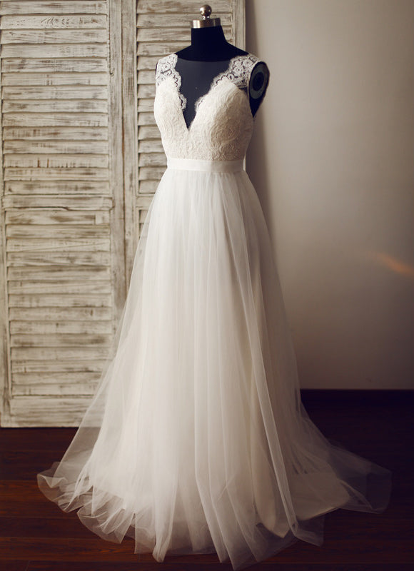Robe Chic Blanche Trapèze Traîne Tulle - gallery 1