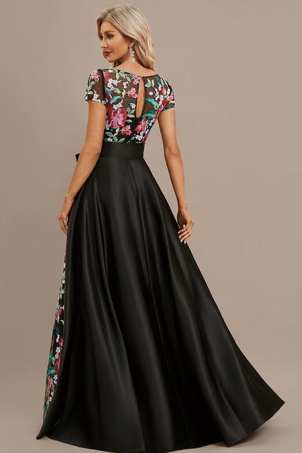 Robe Chic Noir Floral Satin - gallery 4
