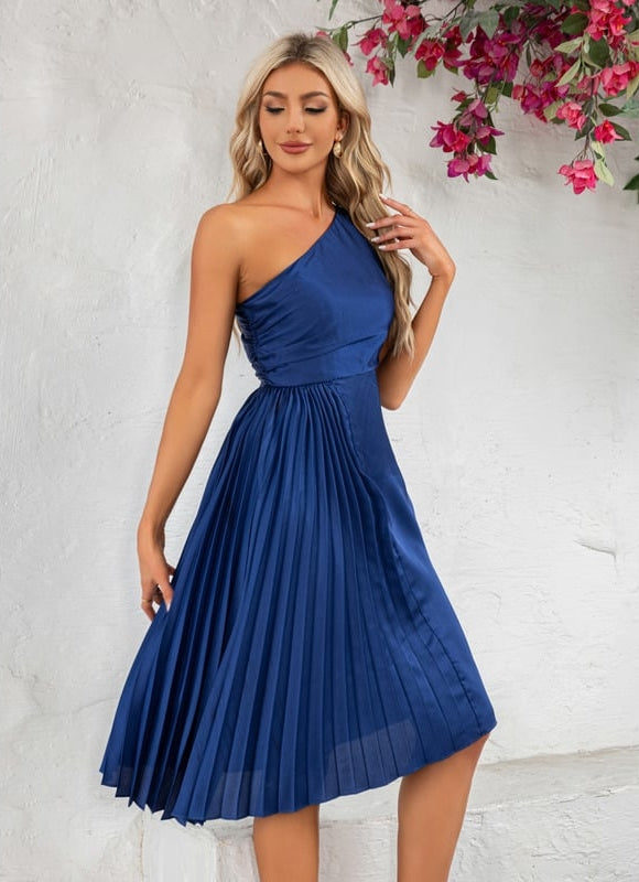 Robe Chic Satinée Une-Épaule - gallery 4