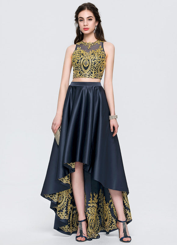 Robe Chic Ornement Noir Satiné - gallery 1