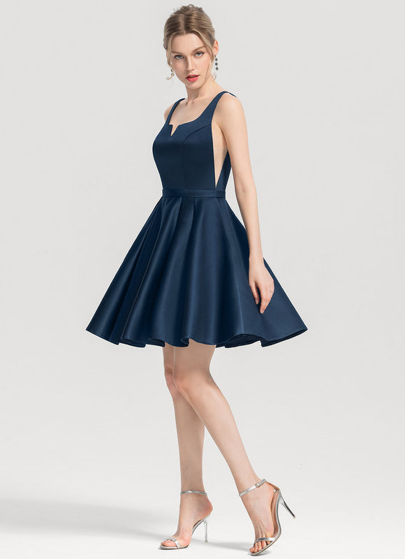 Robe Bleu Marine Chic Courte - gallery 1