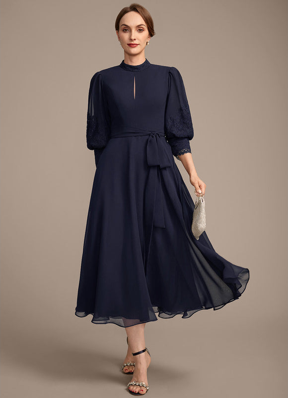 Robe Chic Bleu Marine Dentelle Élégante - gallery 2