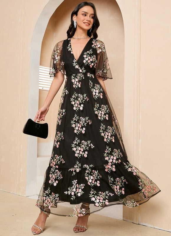 Robe Chic Fleur Noire Éthérée