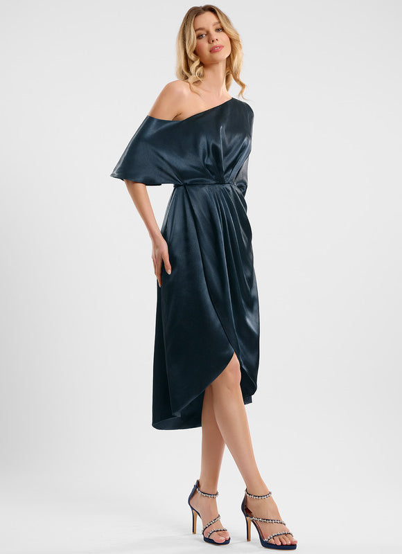 Robe Chic Satinée Innovante