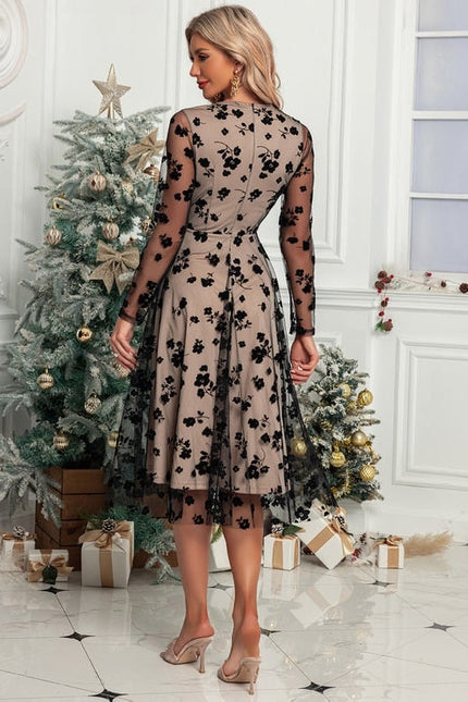 Robe Chic Élégance Florale Mystique - gallery 1