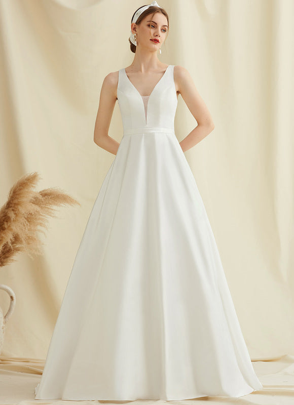 Robe Chic Satin Vignette - gallery 3