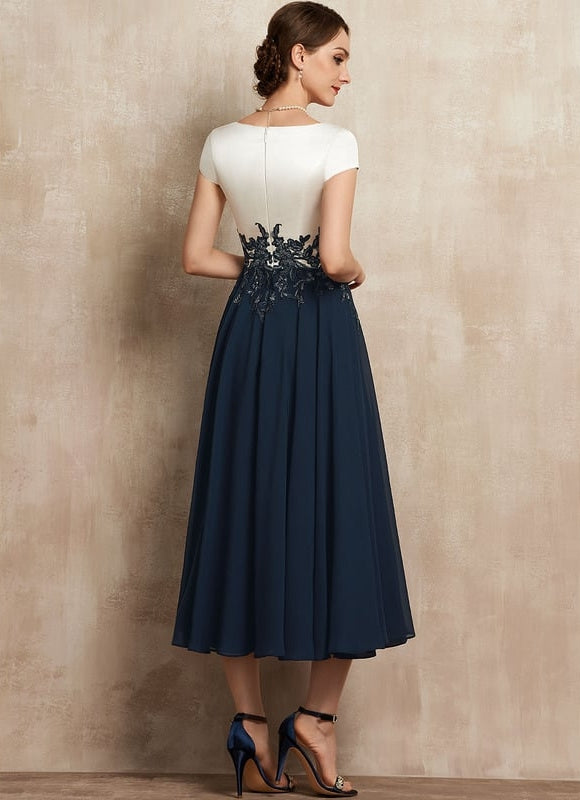 Robe Chic Bleu Nuit À Appliques Élégantes - gallery 3