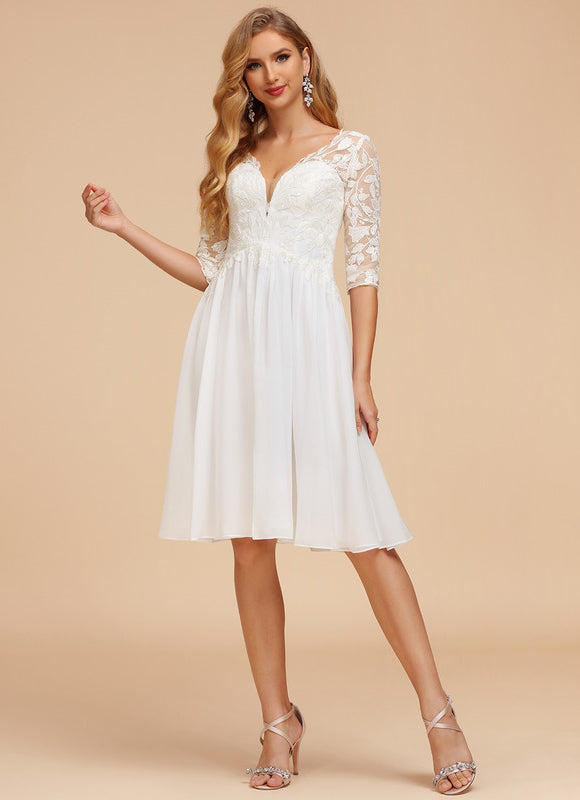 Robe Chic Blanche Col V Dentelle - gallery 2