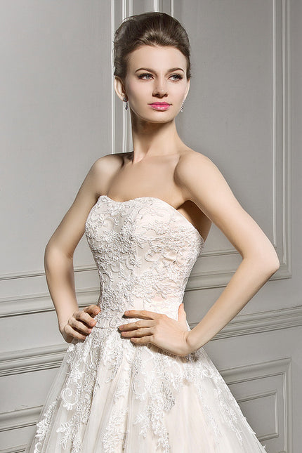 Robe Chic Blanc Élégant Avec Traîne - gallery 6
