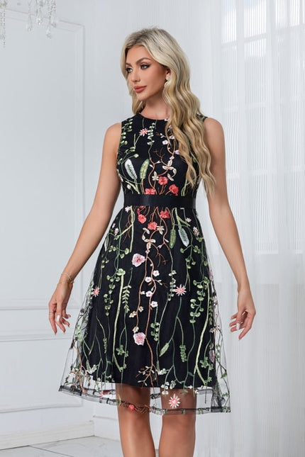 Robe Chic Fleurs Nocturnes - gallery 9