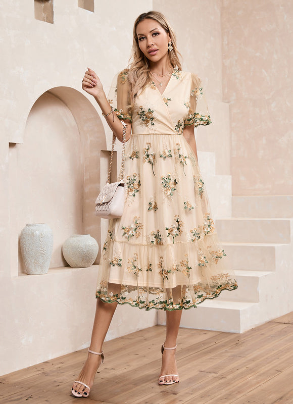 Robe Chic Brodée Élégante - gallery 2