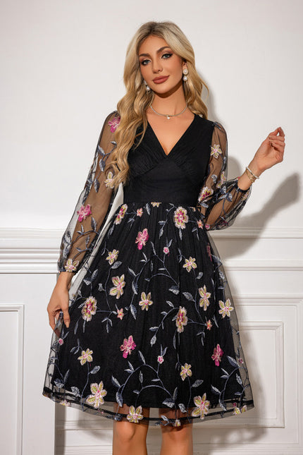 Robe Chic Brodée Élégante - gallery 5