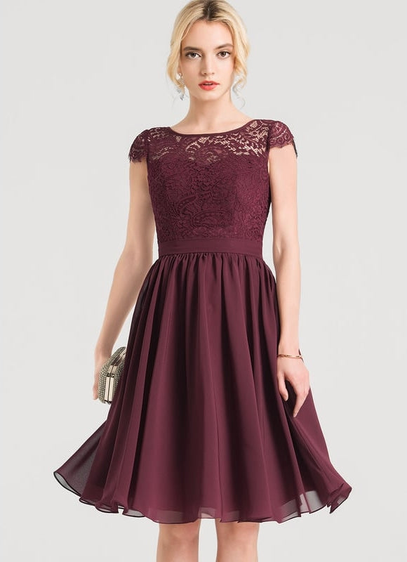 Robe Chic Dentelle Prune - gallery 3