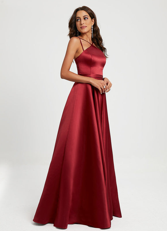 Robe Chic Satiné Rubis Éthéré - gallery 2