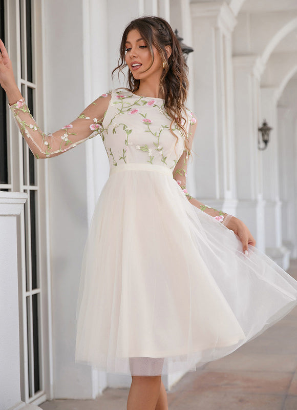 Robe Chic Fleur De Tulle - gallery 5