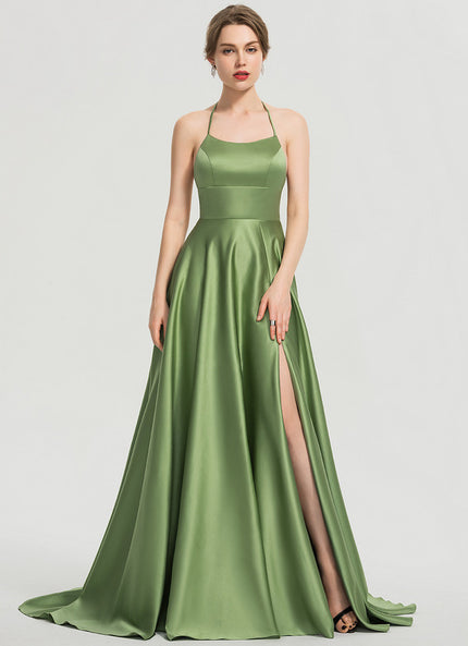 Robe Chic Verte Satinée Avec Traîne