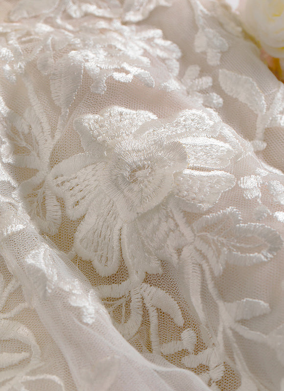 Robe Chic Blanc Élégant Avec Traîne - gallery 4