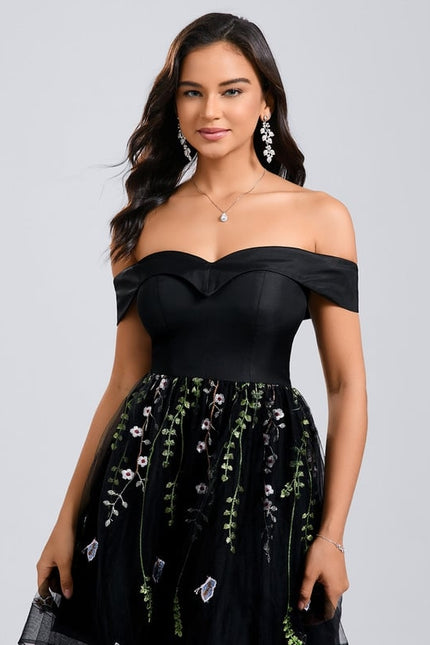 Robe Chic Courte Brodée Noire - gallery 5