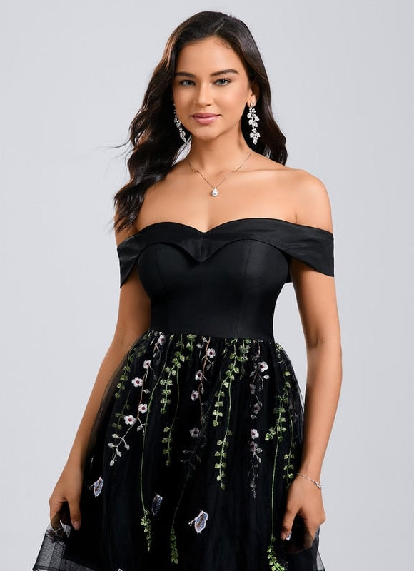 Robe Chic Courte Brodée Noire - gallery 5