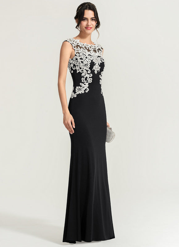 Robe Chic Noir Élégance Luminante - gallery 4