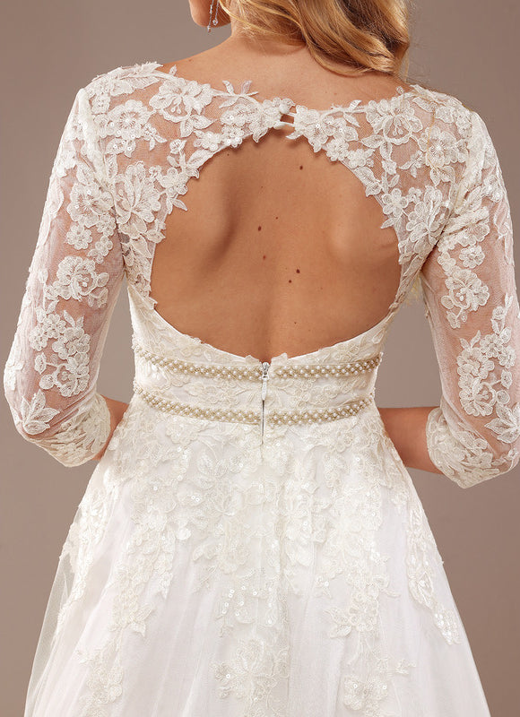 Robe Chic Blanche Traîne En Dentelle - gallery 1
