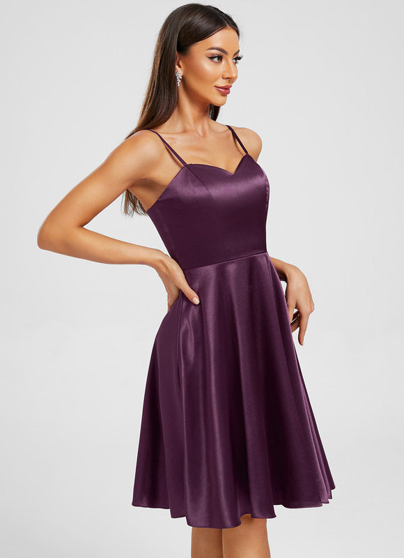 Robe Chic Satinée Courte - gallery 3