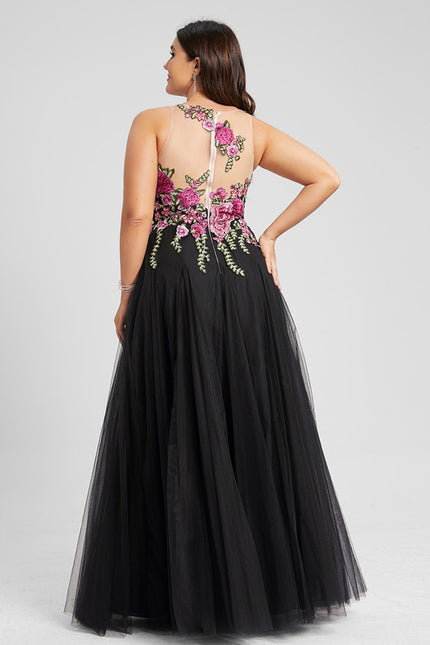 Robe Chic Noire Avec Fleurs Brodées - gallery 9