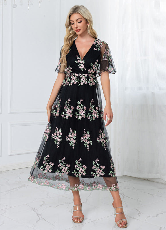 Robe Chic Brodée Élégante - gallery 6