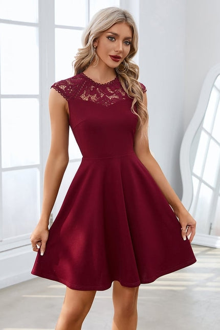 Robe Chic Ajourée Élégante