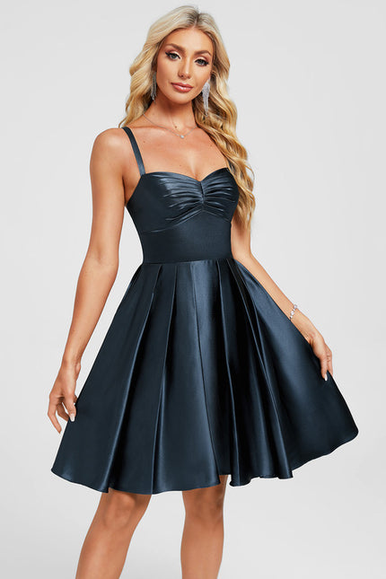 Robe Chic Satinée Noire - gallery 1